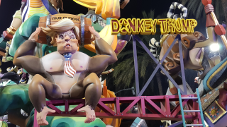 Spaniards Create Nintendo Tribute To Donald Trump, Just To Burn It Down